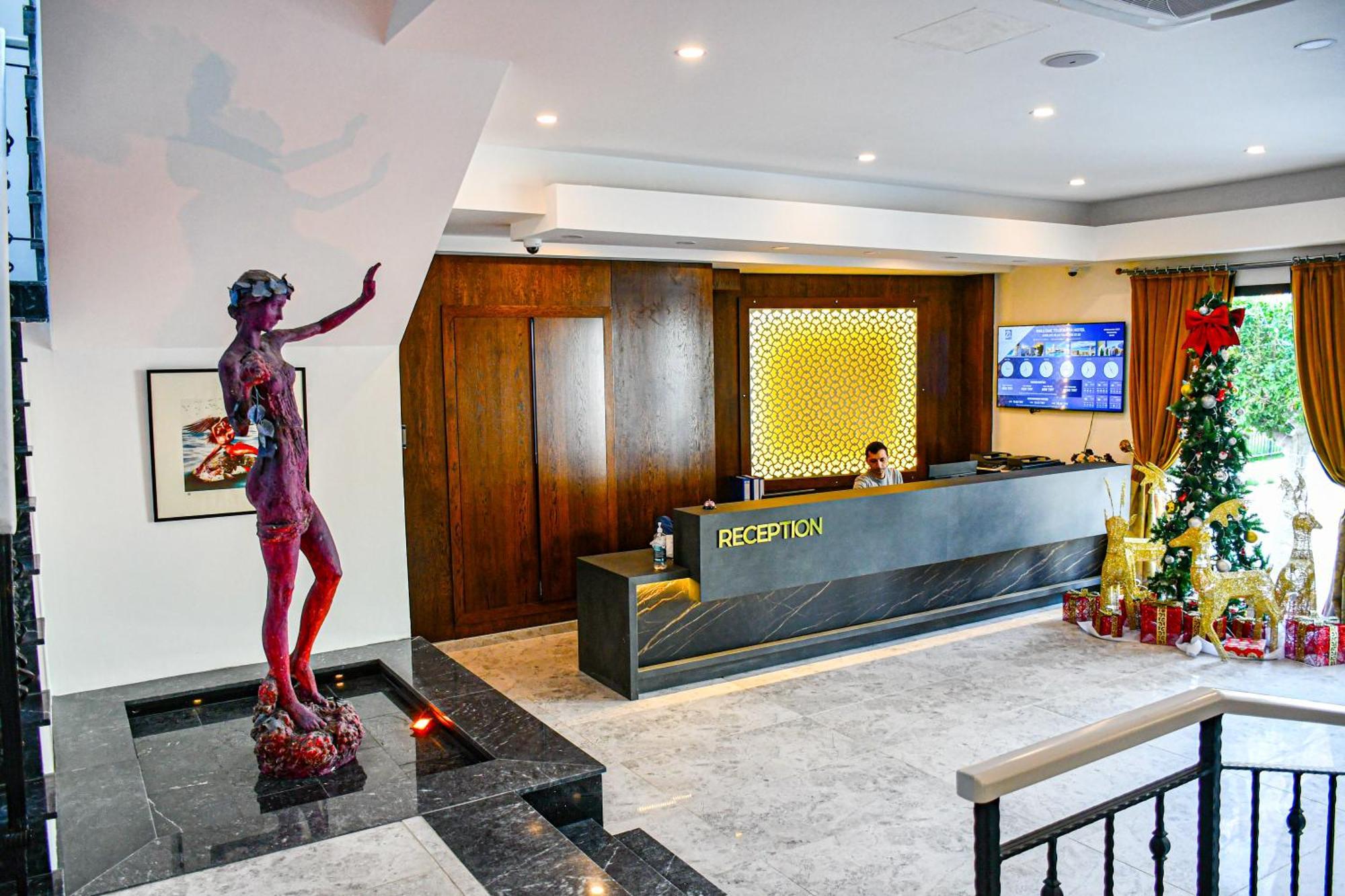 Dorana Hotel Kyrenia  Exterior photo